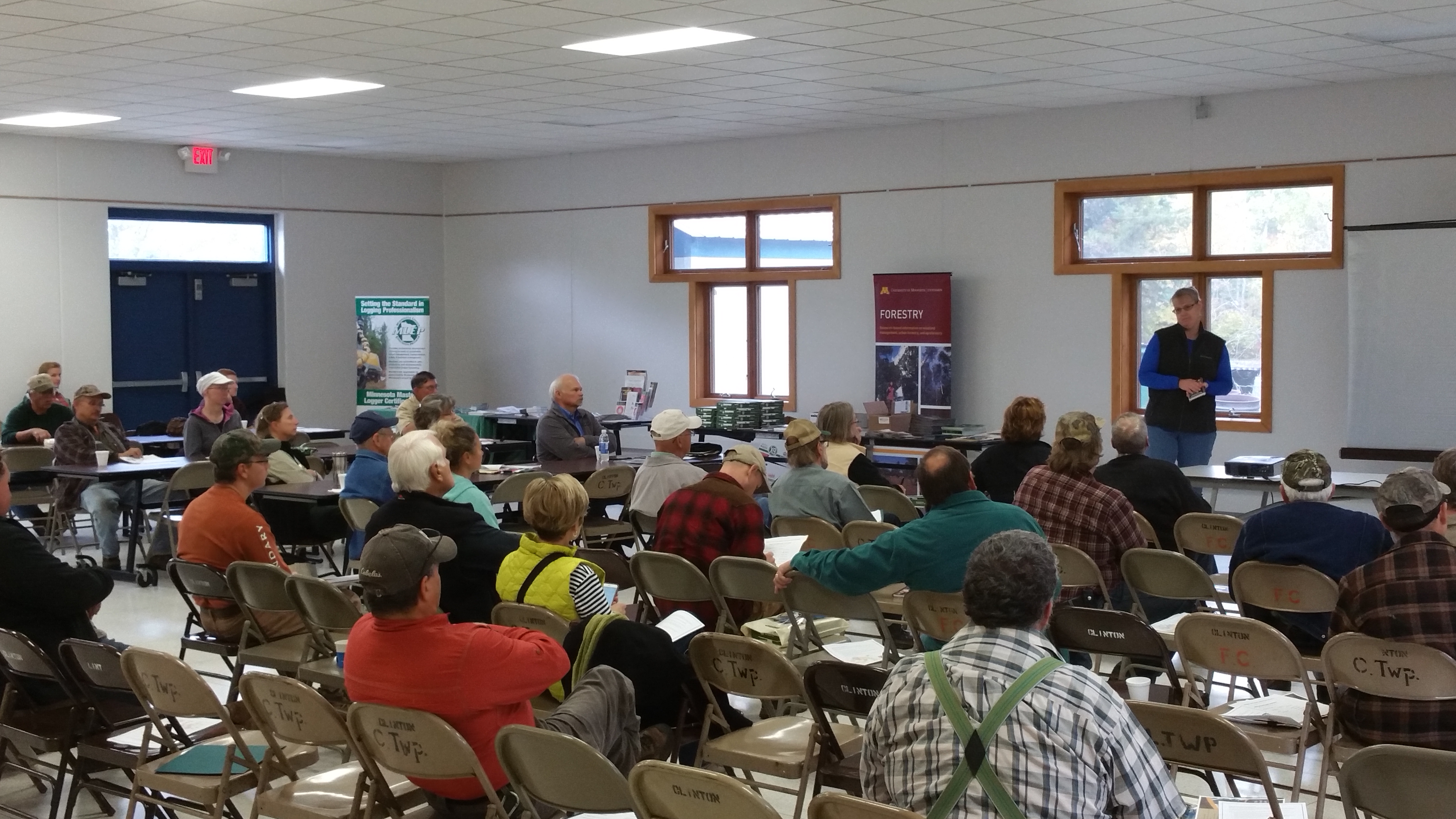 Forest landowners take part in an educational program. Photo by the author.